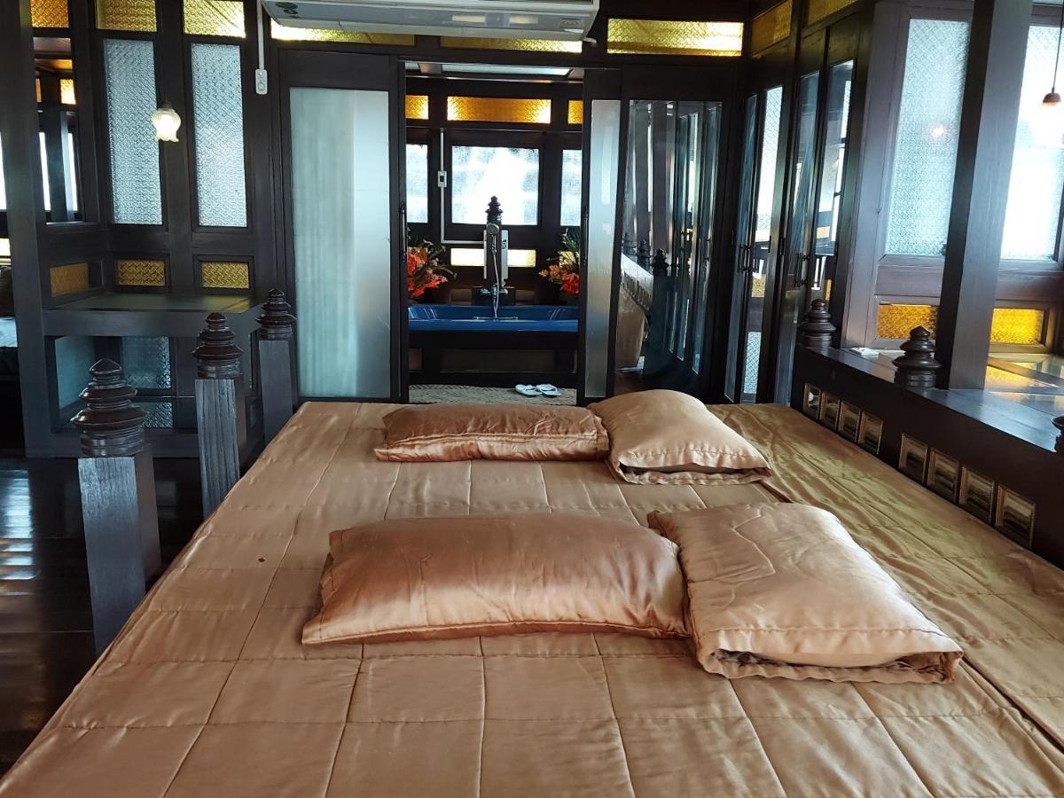 Hotel Ruan Talay Bangsaray Chonburi Exterior foto