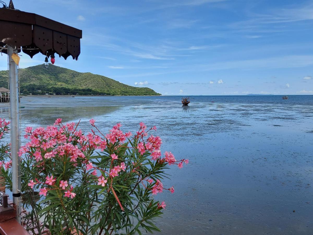 Hotel Ruan Talay Bangsaray Chonburi Exterior foto